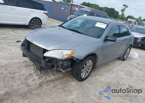 2013 Chrysler 200 Touring из США, поврежденный, VIN 1C3CCBBB2DN631697